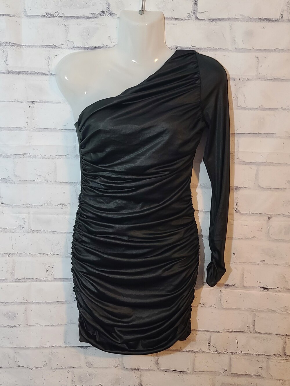 Lucy In the Sky Black One-Shoulder Long Sleeve Ruched Bodycon Mini Dress S